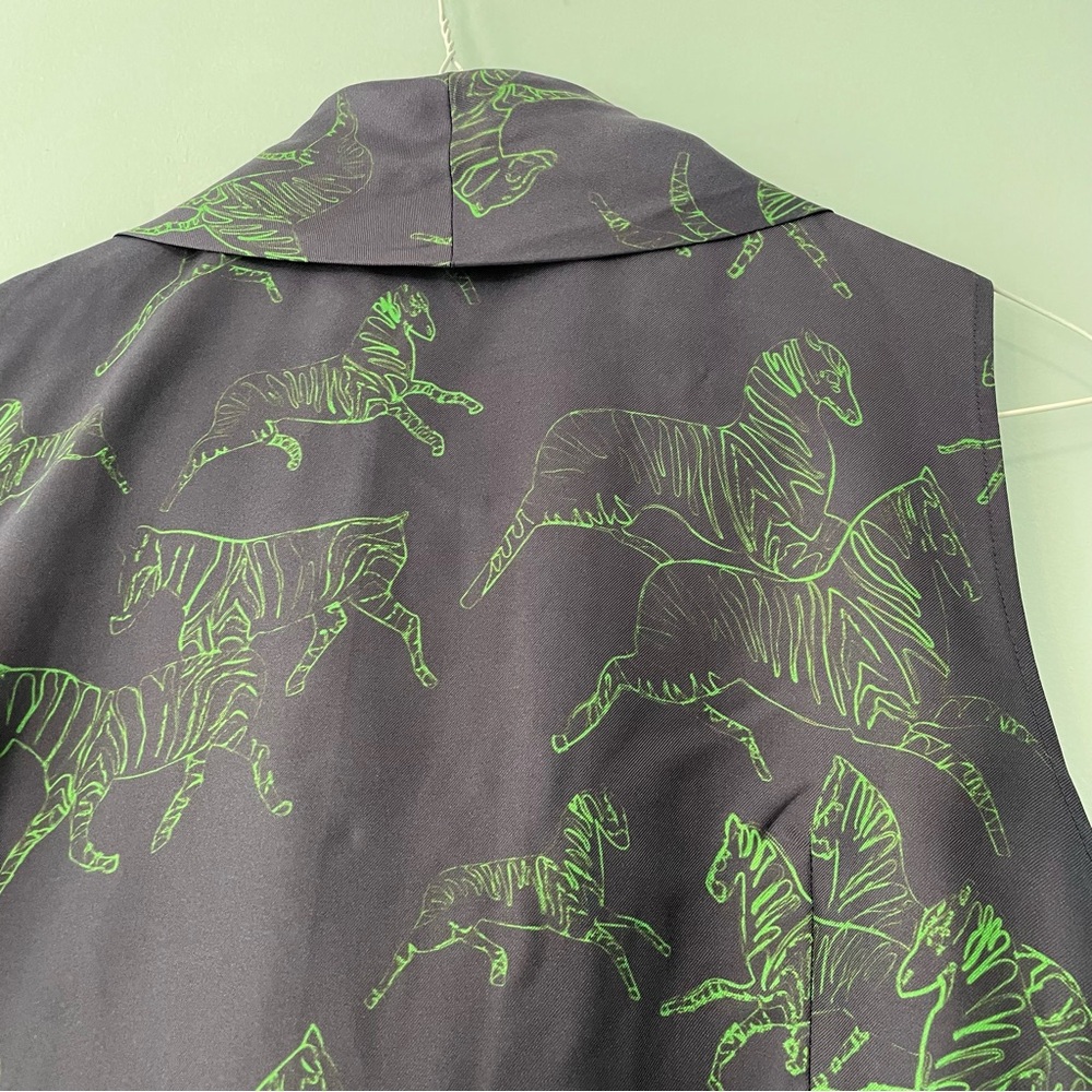 ELIZABETH MCKAY Sleeveless Bow Zebra Print Blouse - Picture 6 of 8